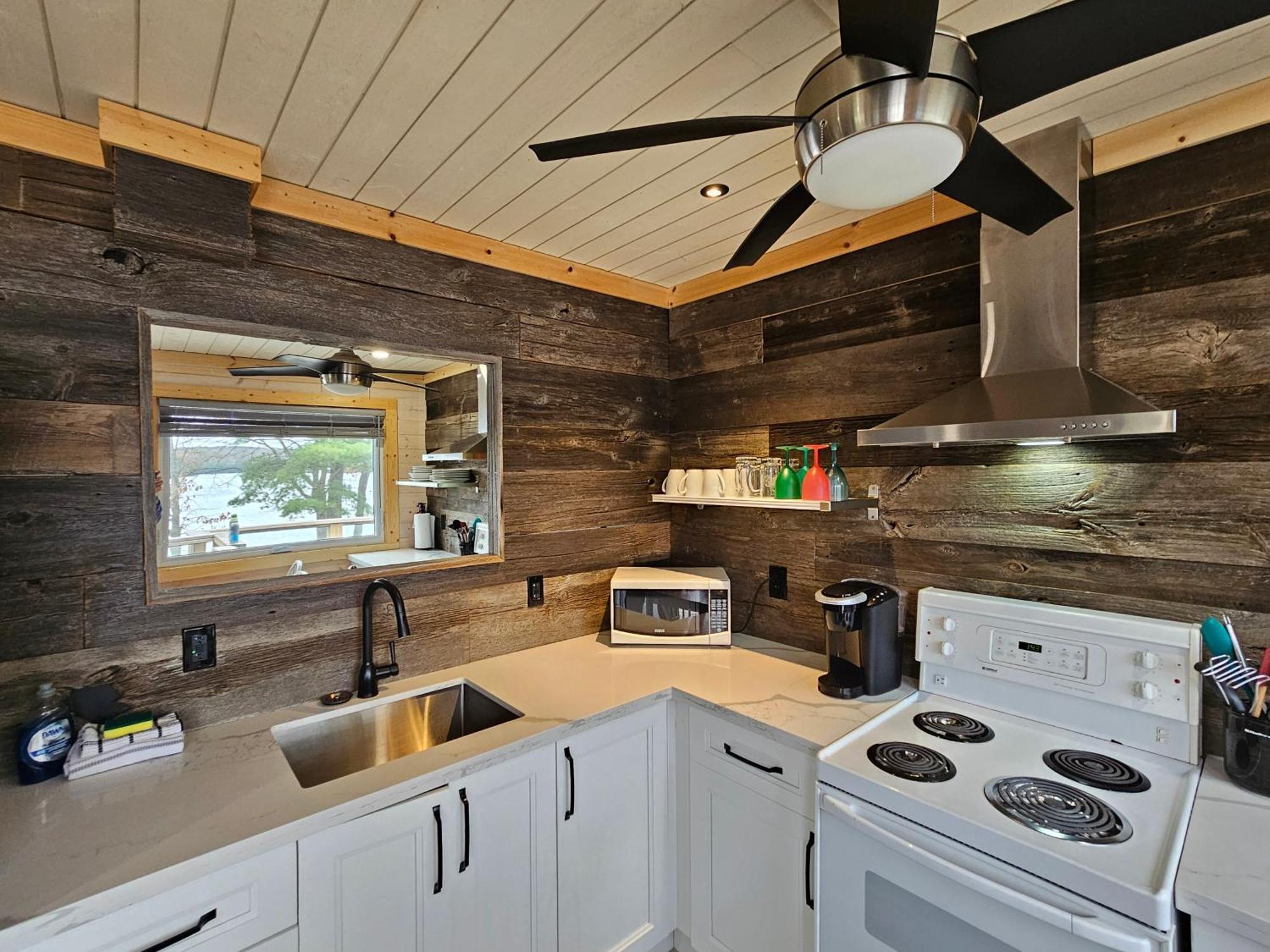 Muskoka Shores Cottages Порт-Карлинг Экстерьер фото