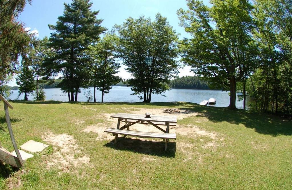 Muskoka Shores Cottages Порт-Карлинг Экстерьер фото