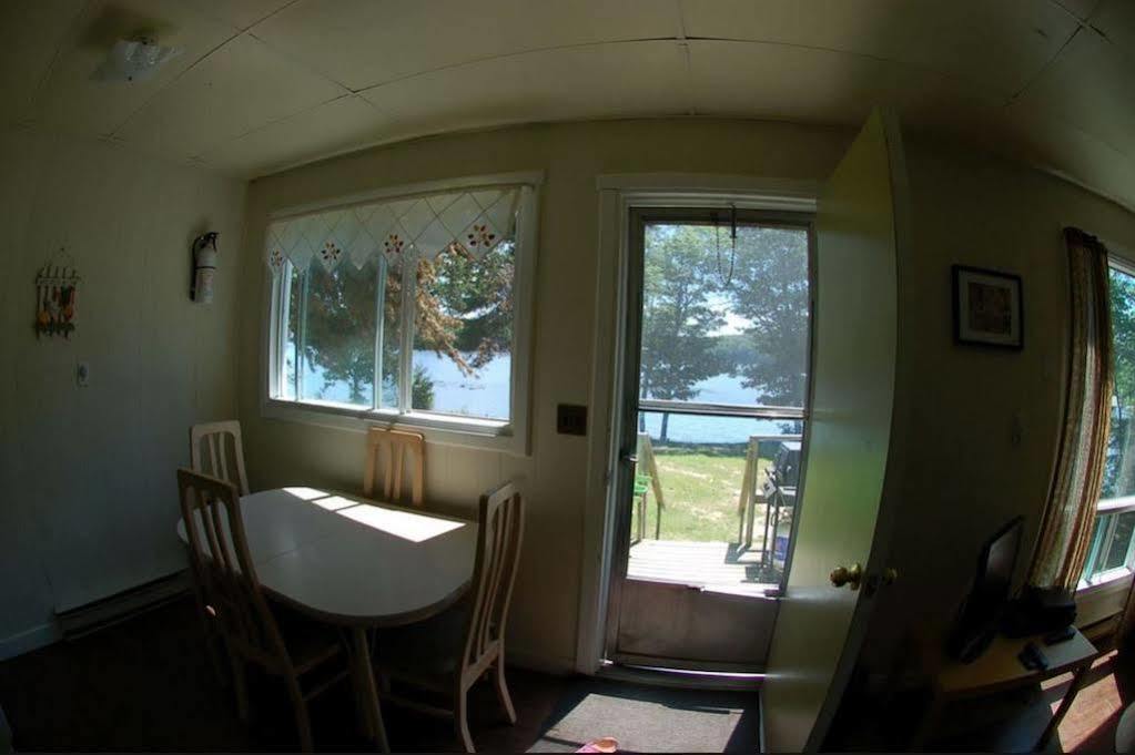 Muskoka Shores Cottages Порт-Карлинг Экстерьер фото